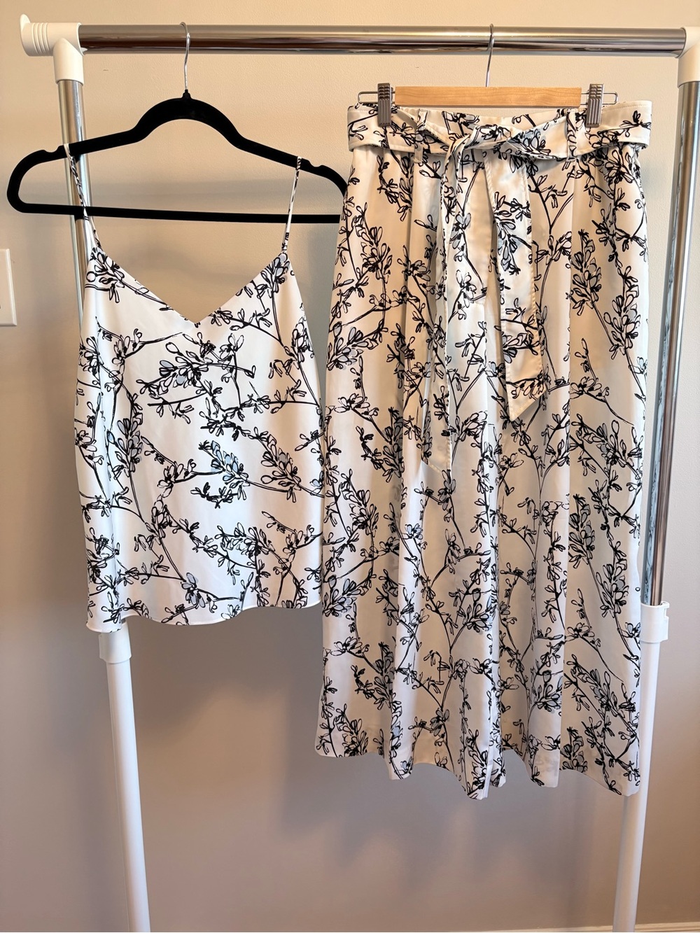 Club Monaco Blouse (Small) and Cropped Pant (Size 6) Set
